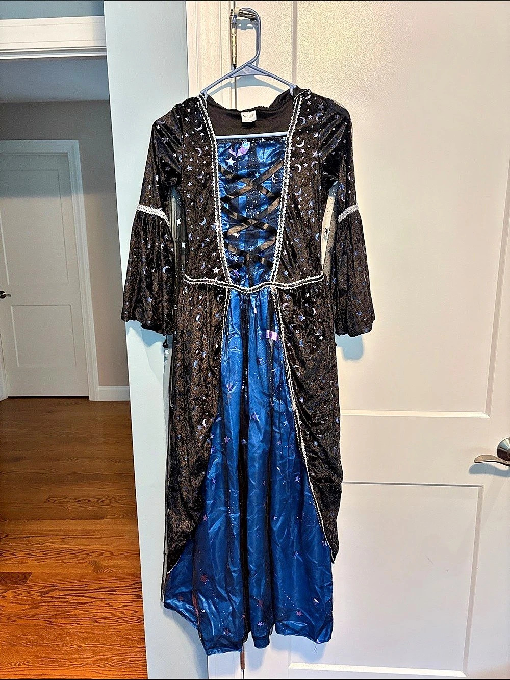 Spirit Halloween Midnight Sorceress Costume Girls 12-14